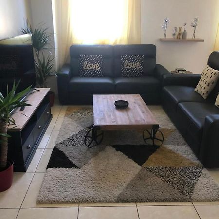 Grand Logement A 300 Metres De La Gare Mantes-la-Jolie Dış mekan fotoğraf